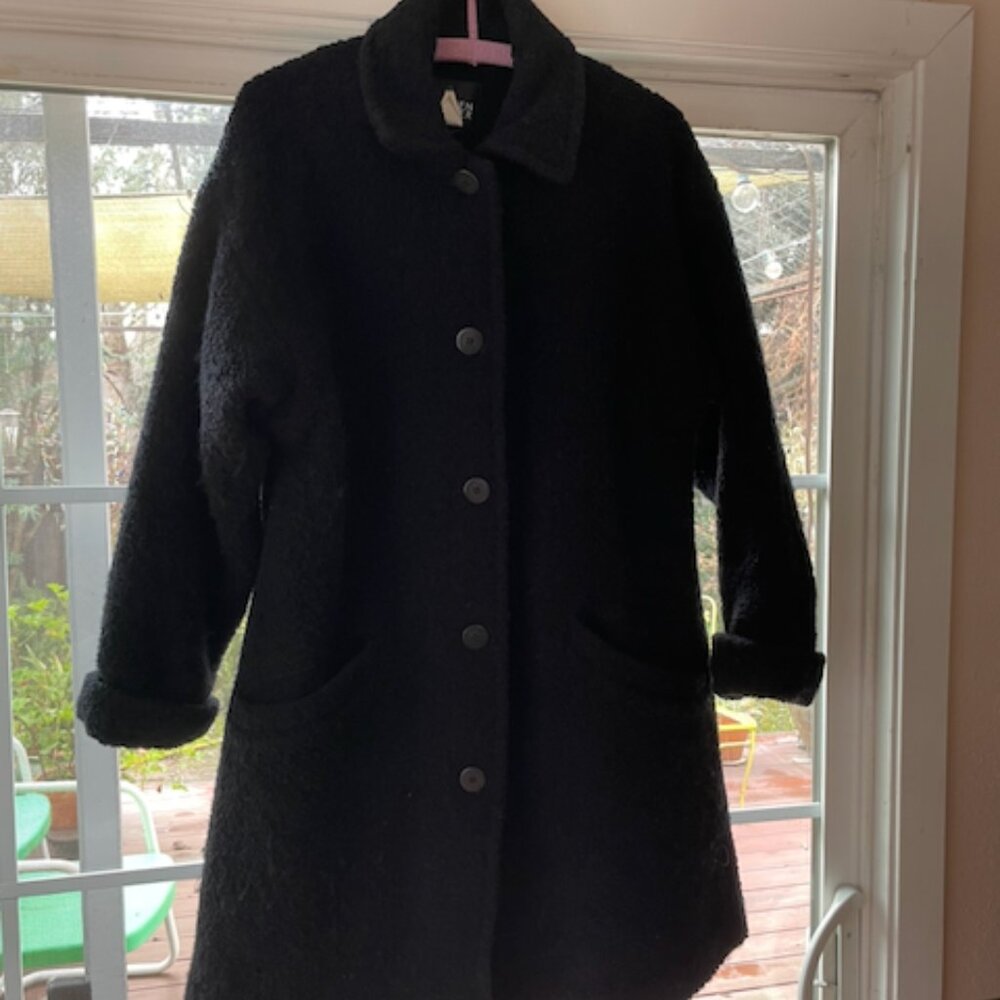 Eileen Fisher fully-lined wool blend coat, black, size M